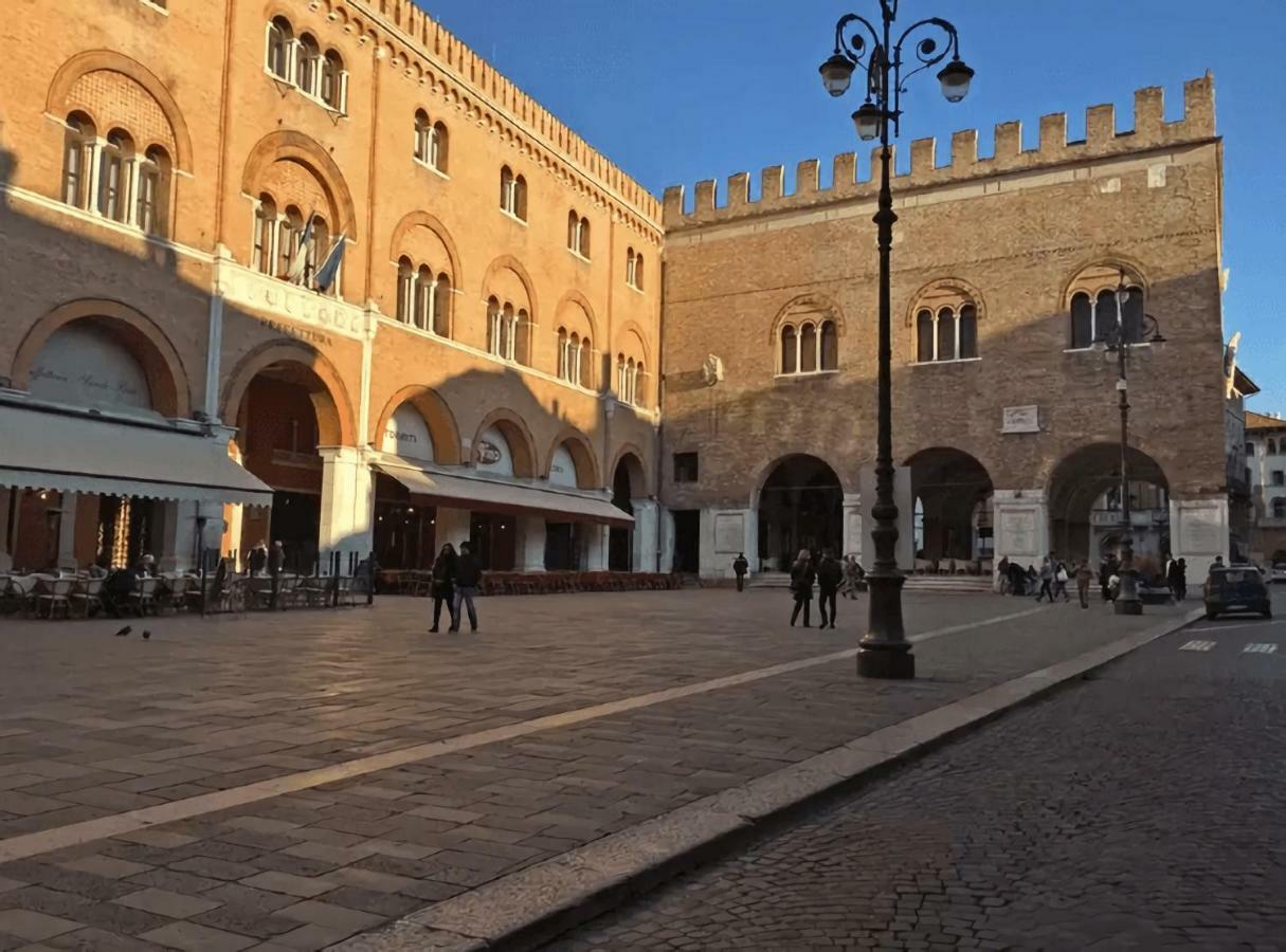 טרוויסו Apartment Deluxe Isola Di Mezzo מראה חיצוני תמונה